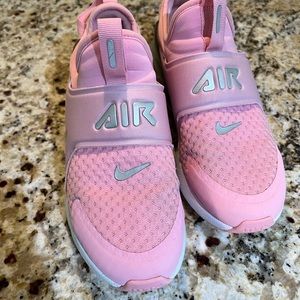 Girls Nike Air 270 Pink Size 4.5